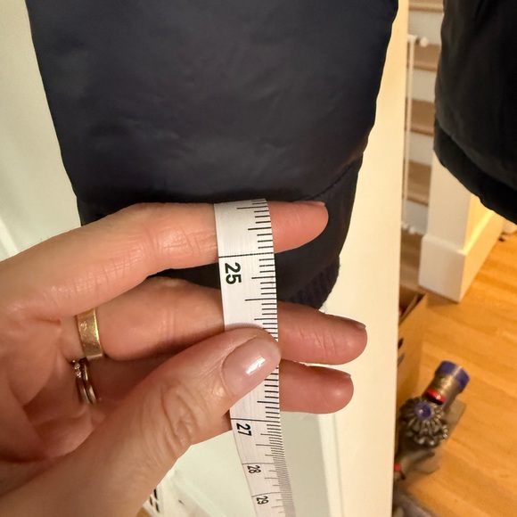 Toboggan Canada Black Puffer Jacket with Hood - Picture 5 of 6